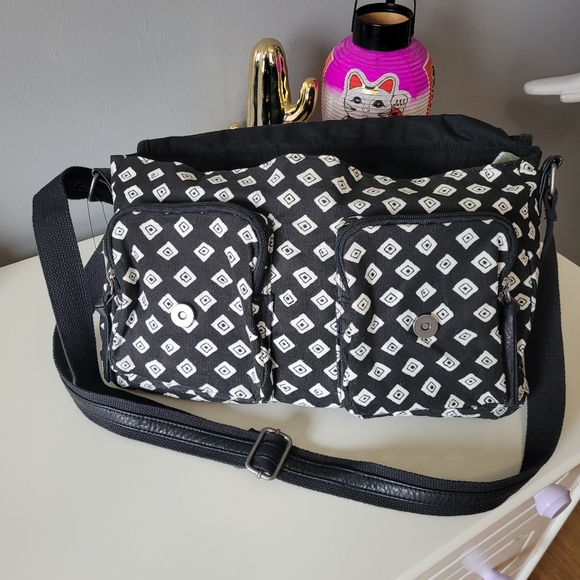 Volcom Cruz Messenger, BNWT - Picture 2 of 14